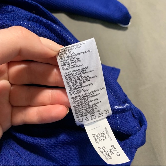 Toronto Maple Leafs Reebok jersey - Picture 2 of 7